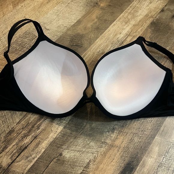 Victoria’s Secret Very Sexy Push Up Bra - Black - Picture 8 of 16